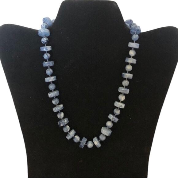 Vintage Sarah Coventry Faux Stone Bead Blue Marble Disc Hand Knot Retro Necklace - Picture 10 of 14